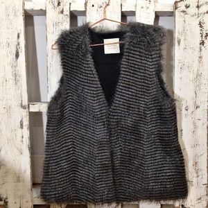 Altar'd State Gray Black Faux Fur Vest L